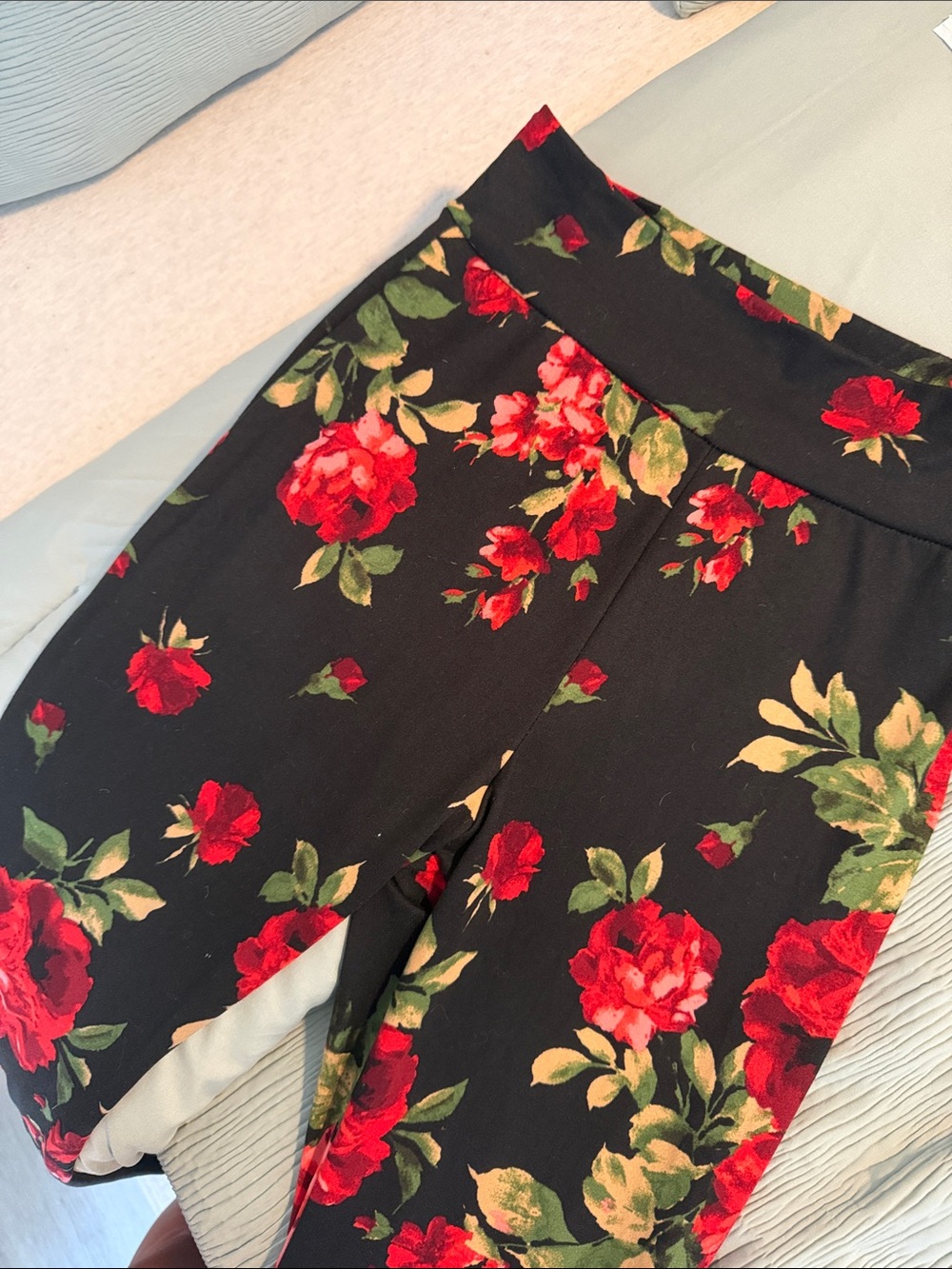 ShopMyTrend Floral Wide-Leg Pants in Black with Red Roses - Picture 3 of 3